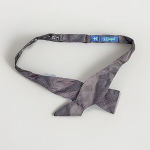 Haspel Men’s Gray Plaid & Checks Pretied Adjustable Bow Tie